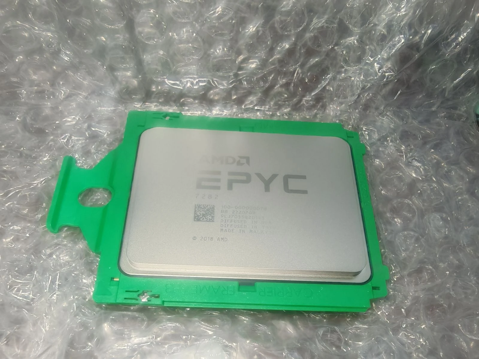 procesador Amd Epyc 7282 – photo 2